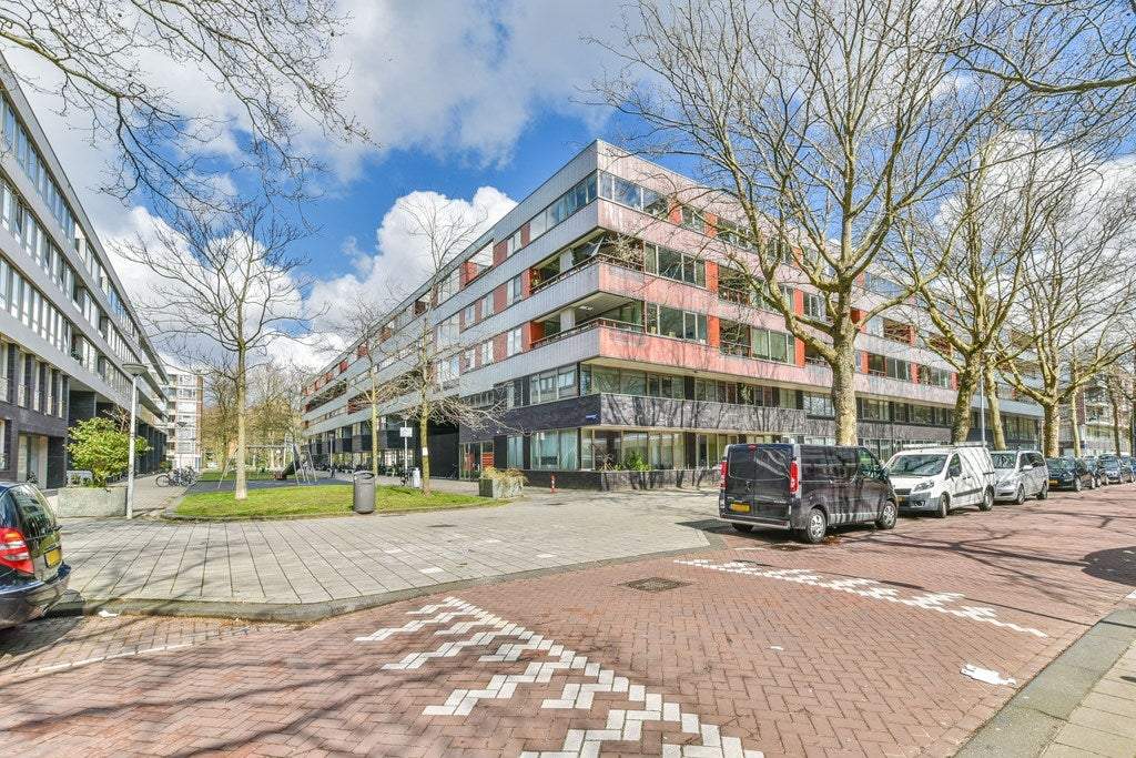Afbeelding 1 van 32