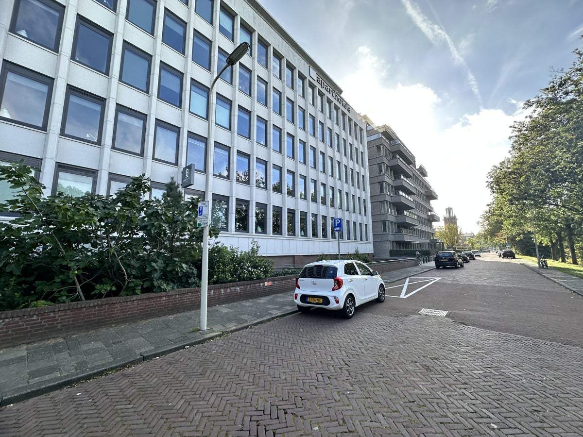 Afbeelding 1 van 17