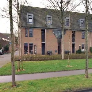 Ground-Floor Senior Home Brandnetel 35, Zwaag - For Rent
