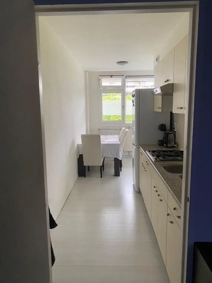 Image 6 of 6