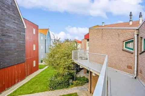 Apartamento de 2 habitaciones Hoogkamplaan, Marken - Planta baja