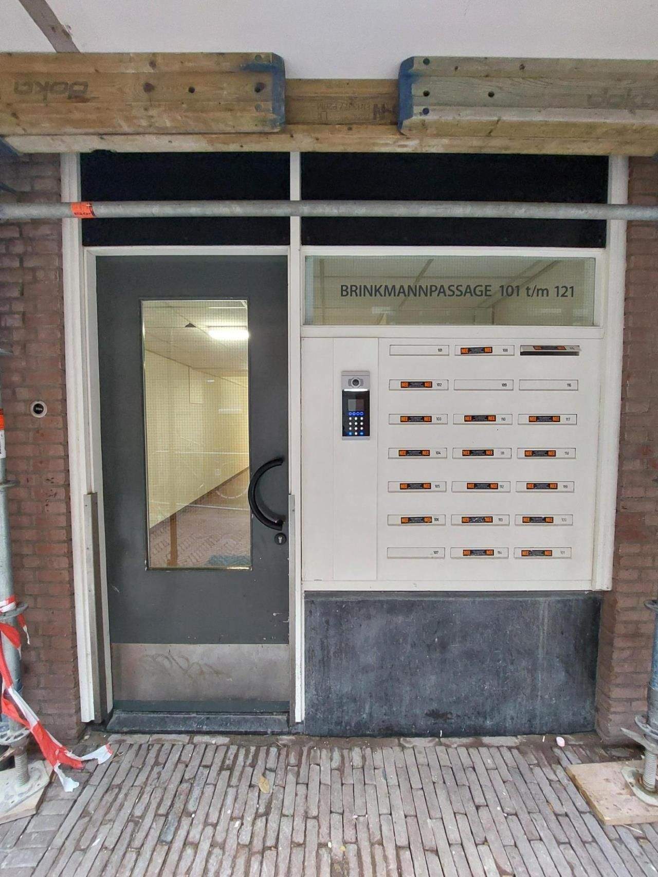 Bild 2 von 12