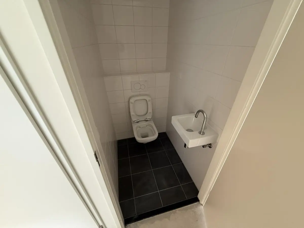 Image 6 of 15