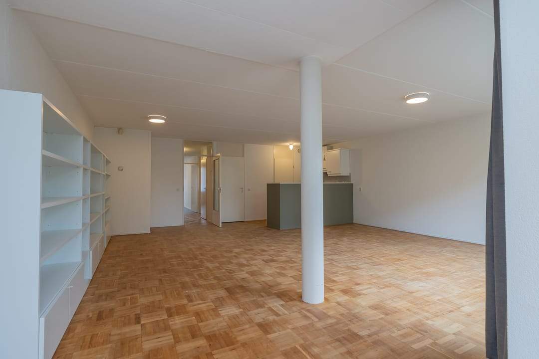 Image 13 of 33