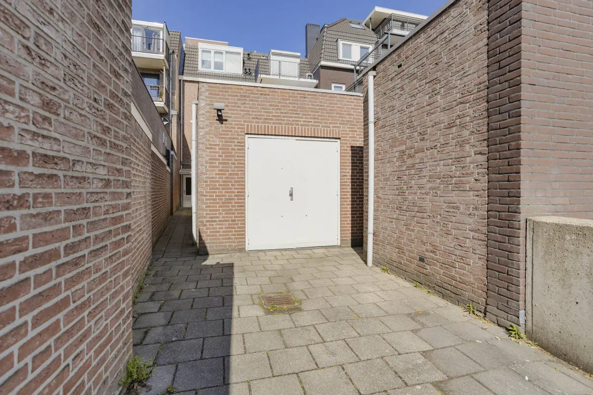 Image 20 of 26