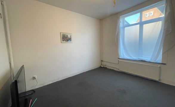 Image 6 of 9