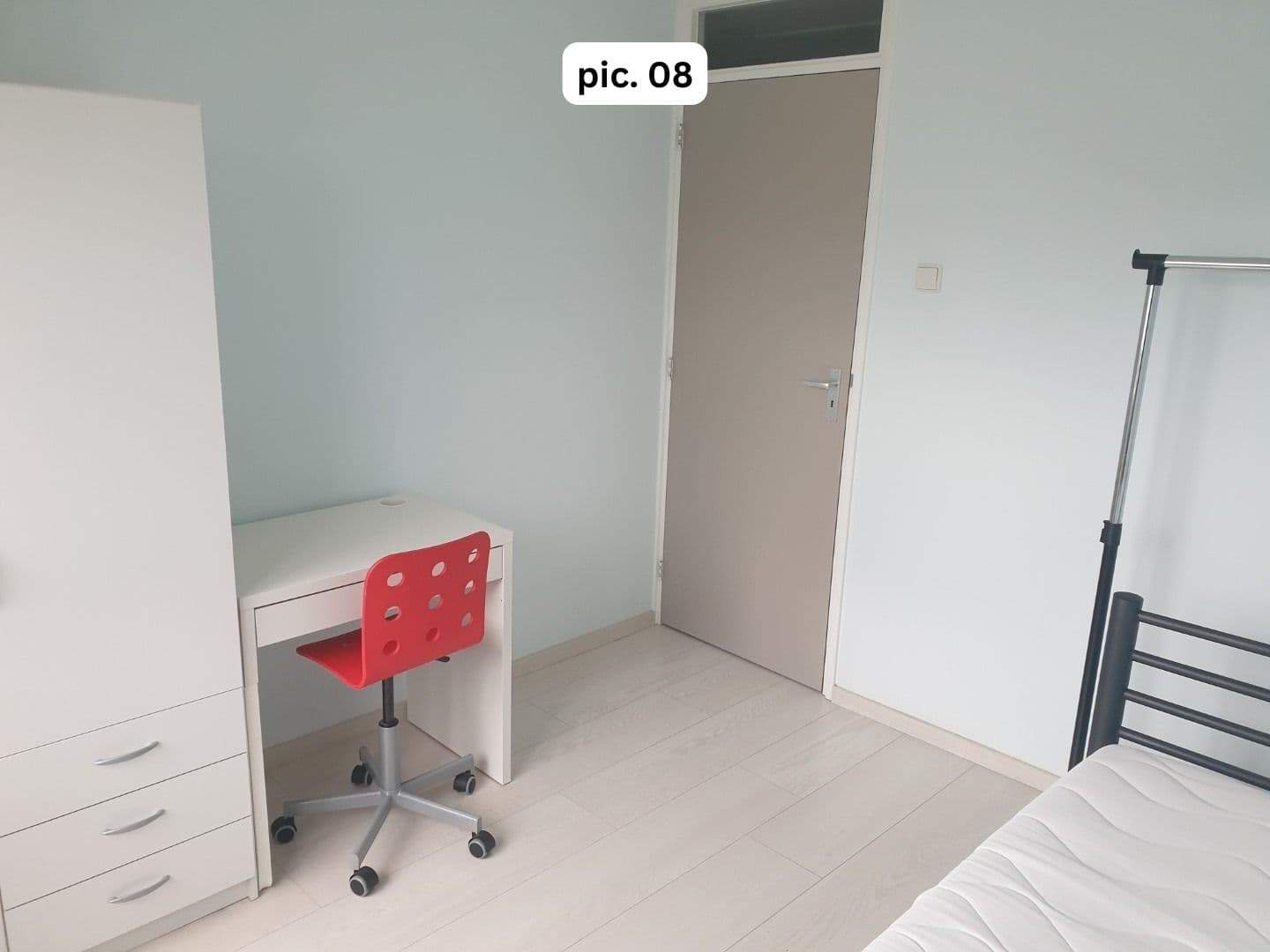 Image 8 of 9