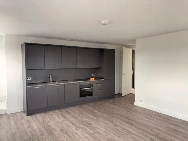 Image 1 of 18