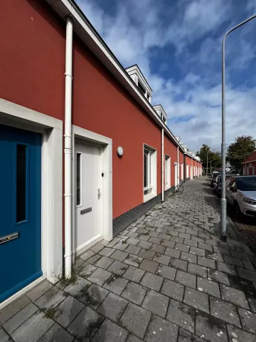 Family House De Deckerestraat, Oost-Souburg - For Rent