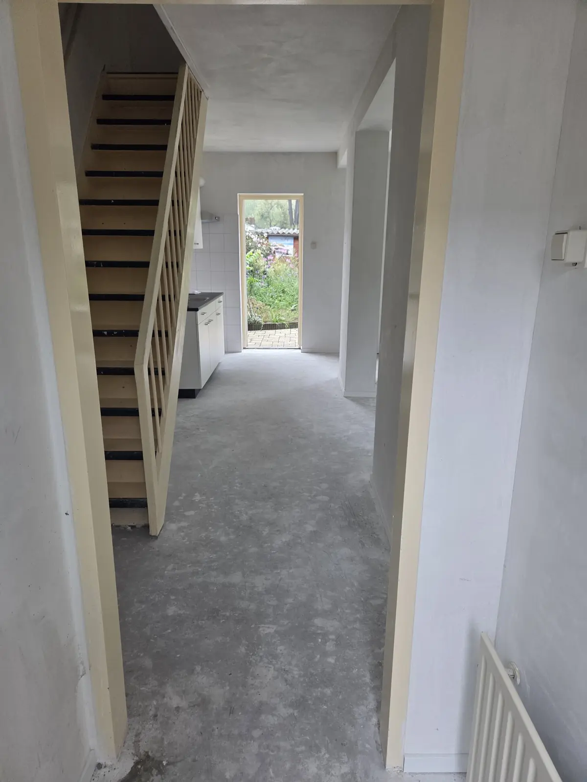 Bild 2 von 18