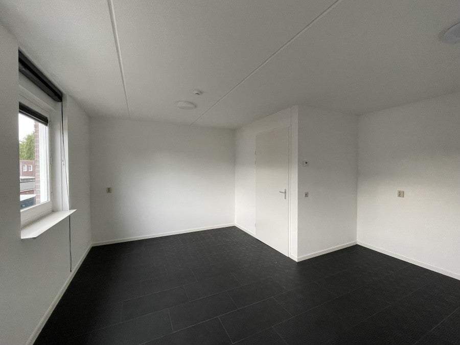 Bild 2 von 12
