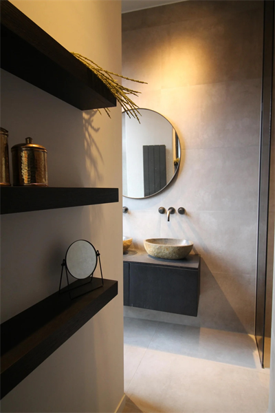 Image 13 of 20