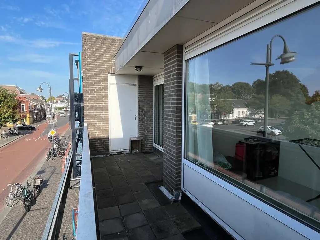 Image 24 of 25