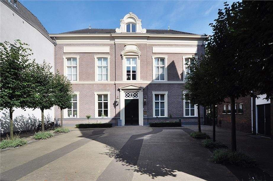 Afbeelding 1 van 19