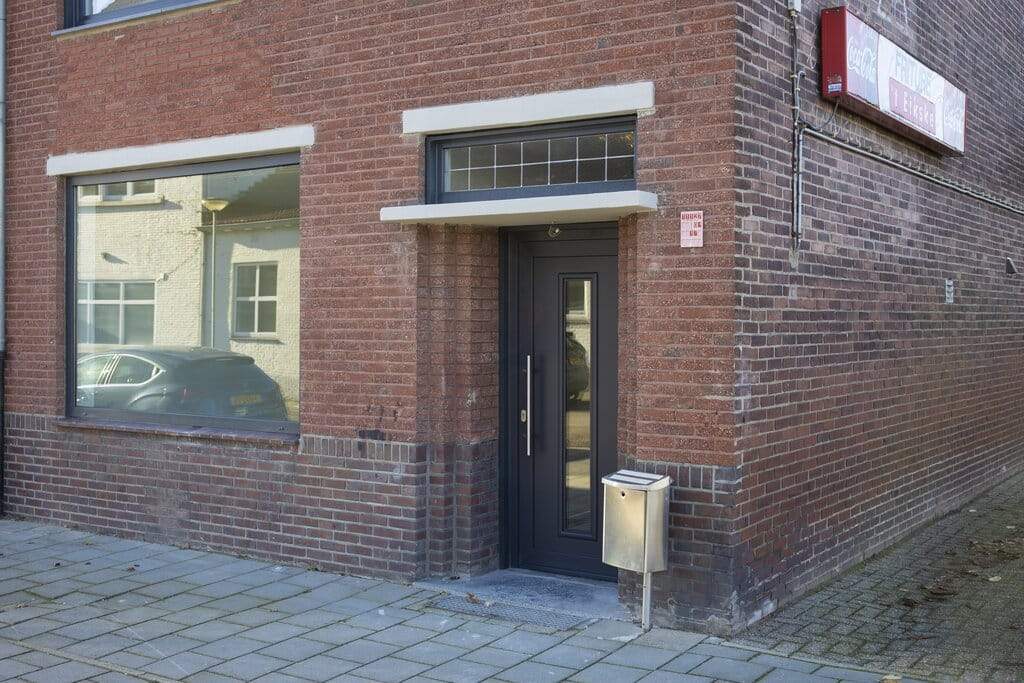 Afbeelding 2 van 12