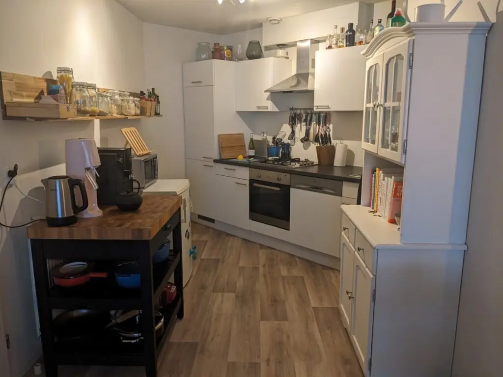Image 11 of 23