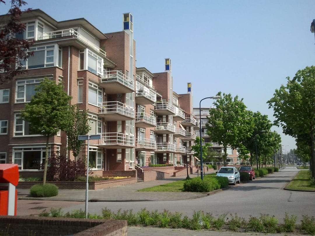 Bild 2 von 16