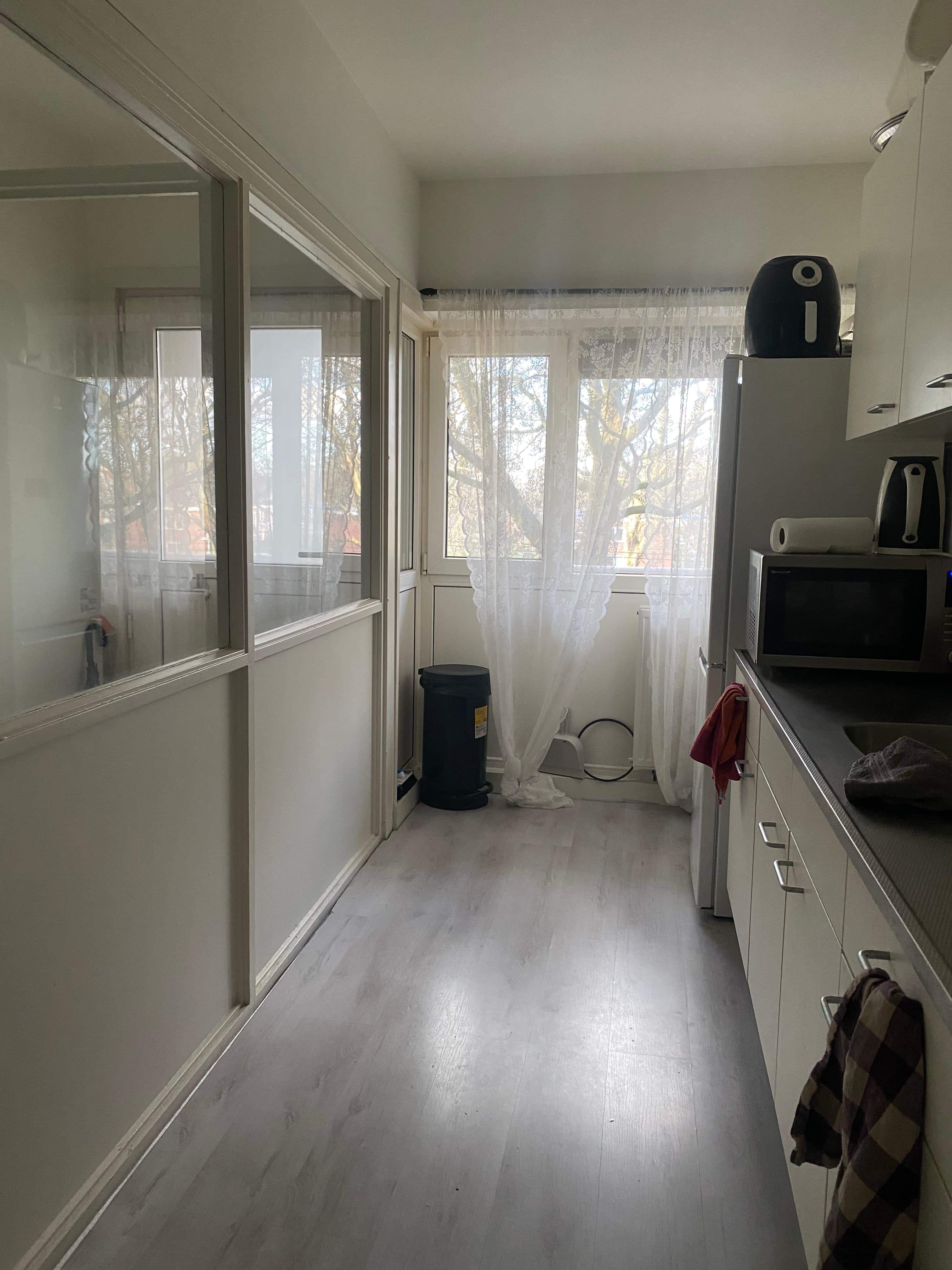 Image 2 of 5