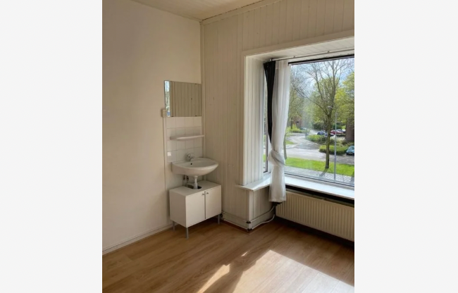 Bild 1 von 9