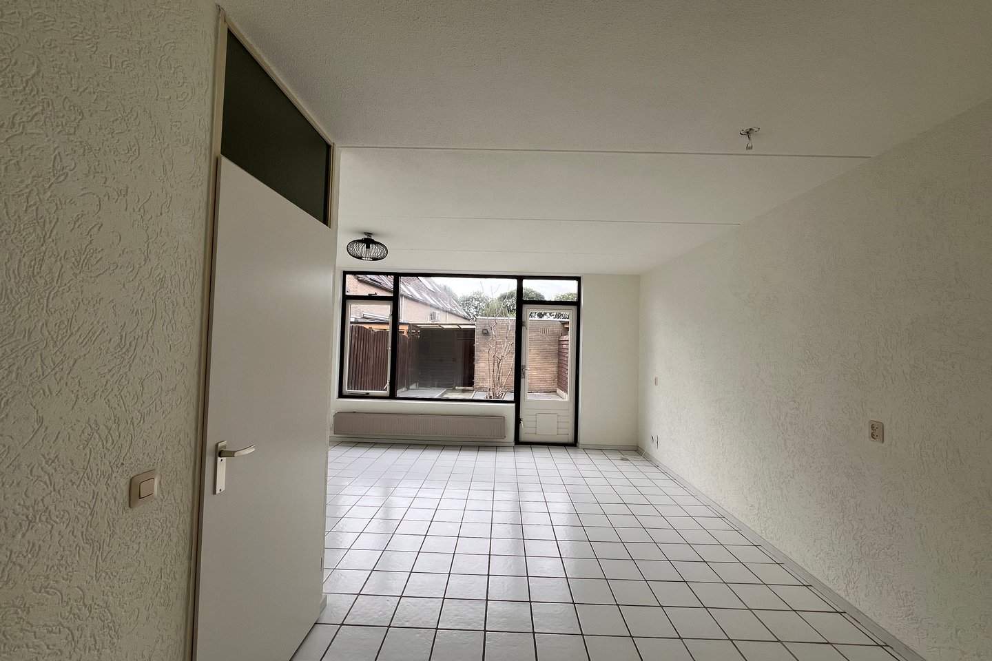 Image 3 of 12