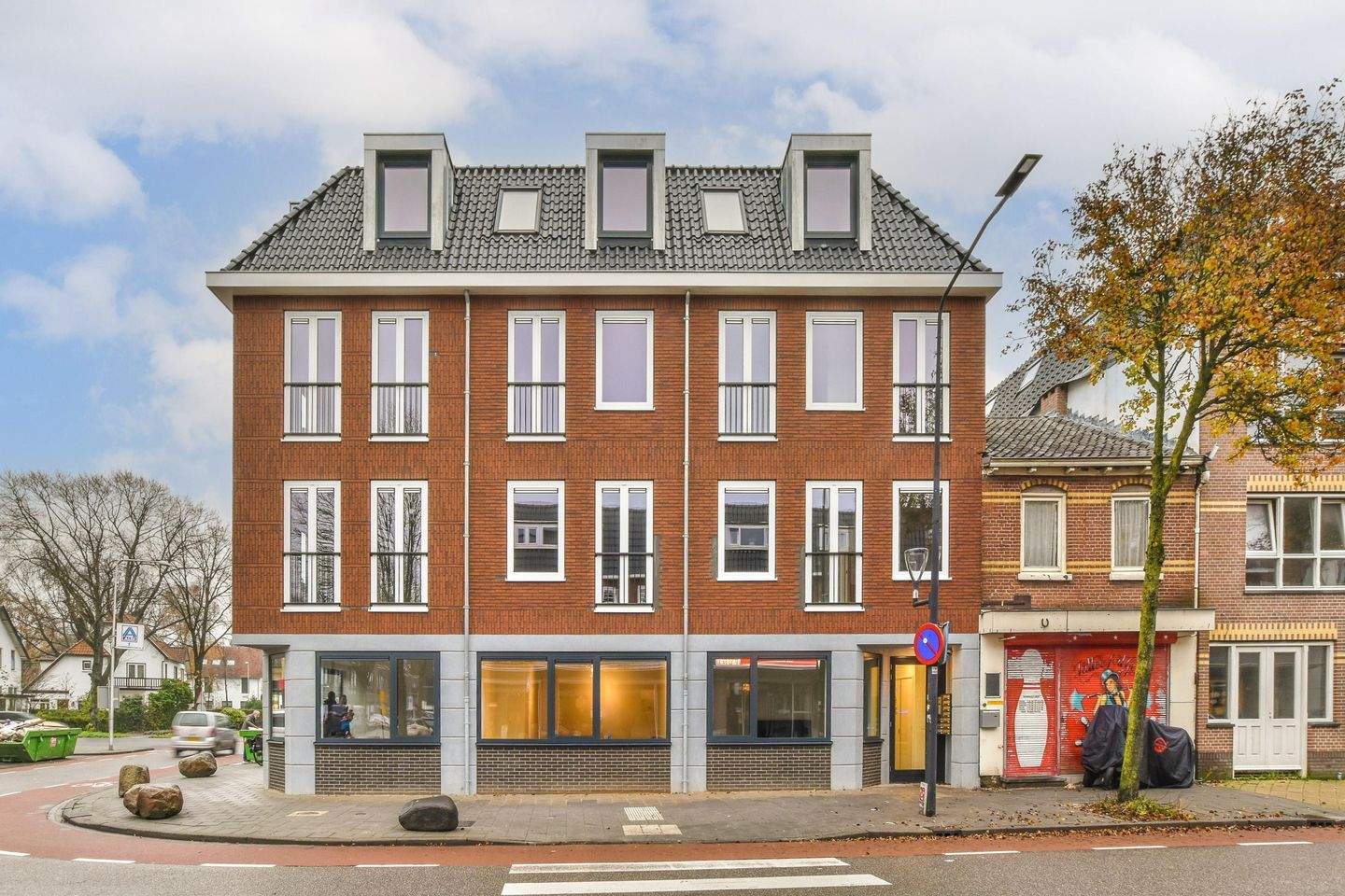 Afbeelding 2 van 9