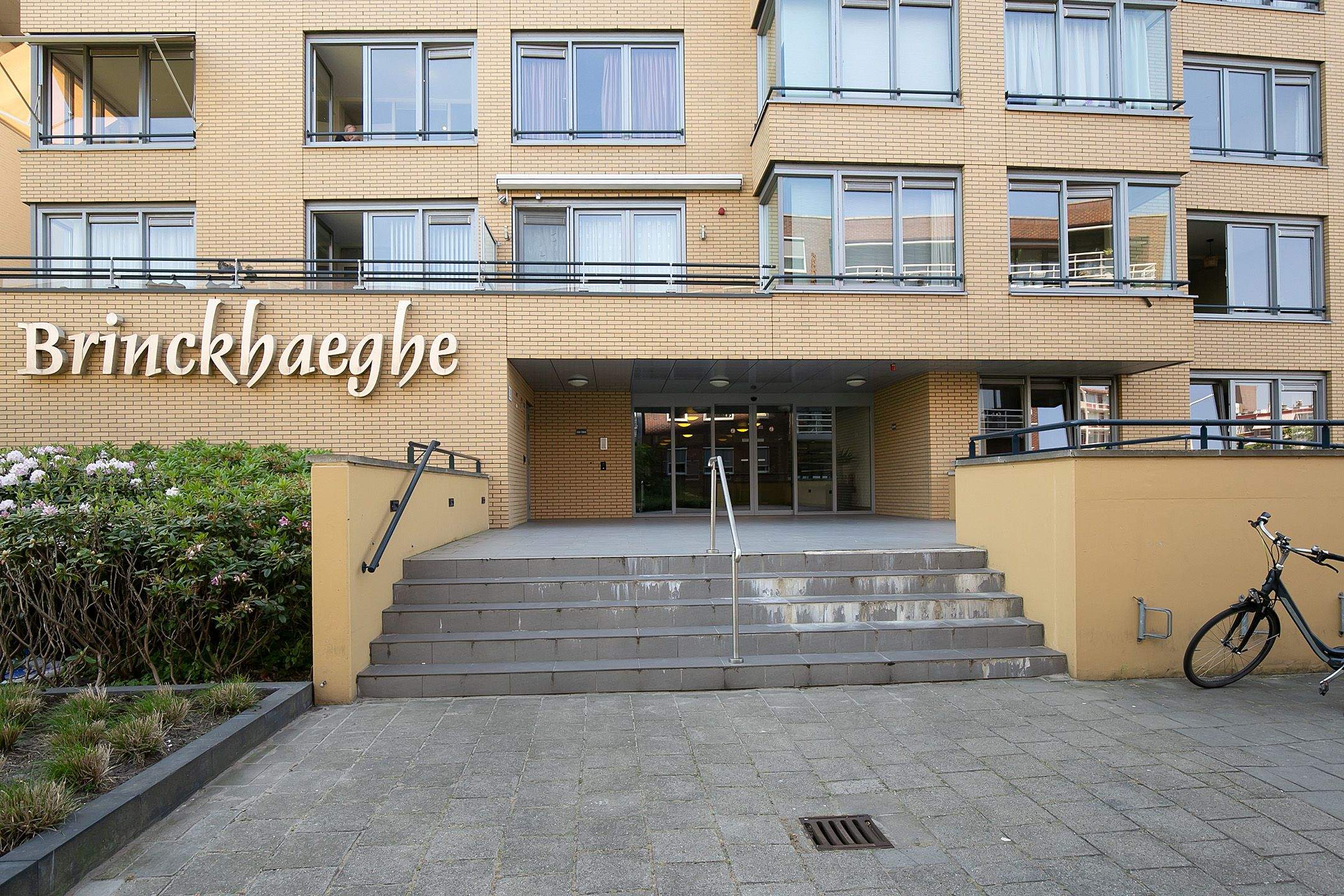 Image 6 sur 28