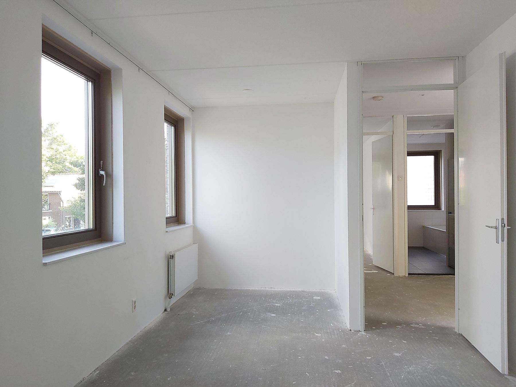 Image 8 of 8