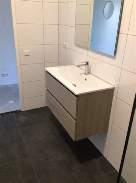 Image 6 of 7