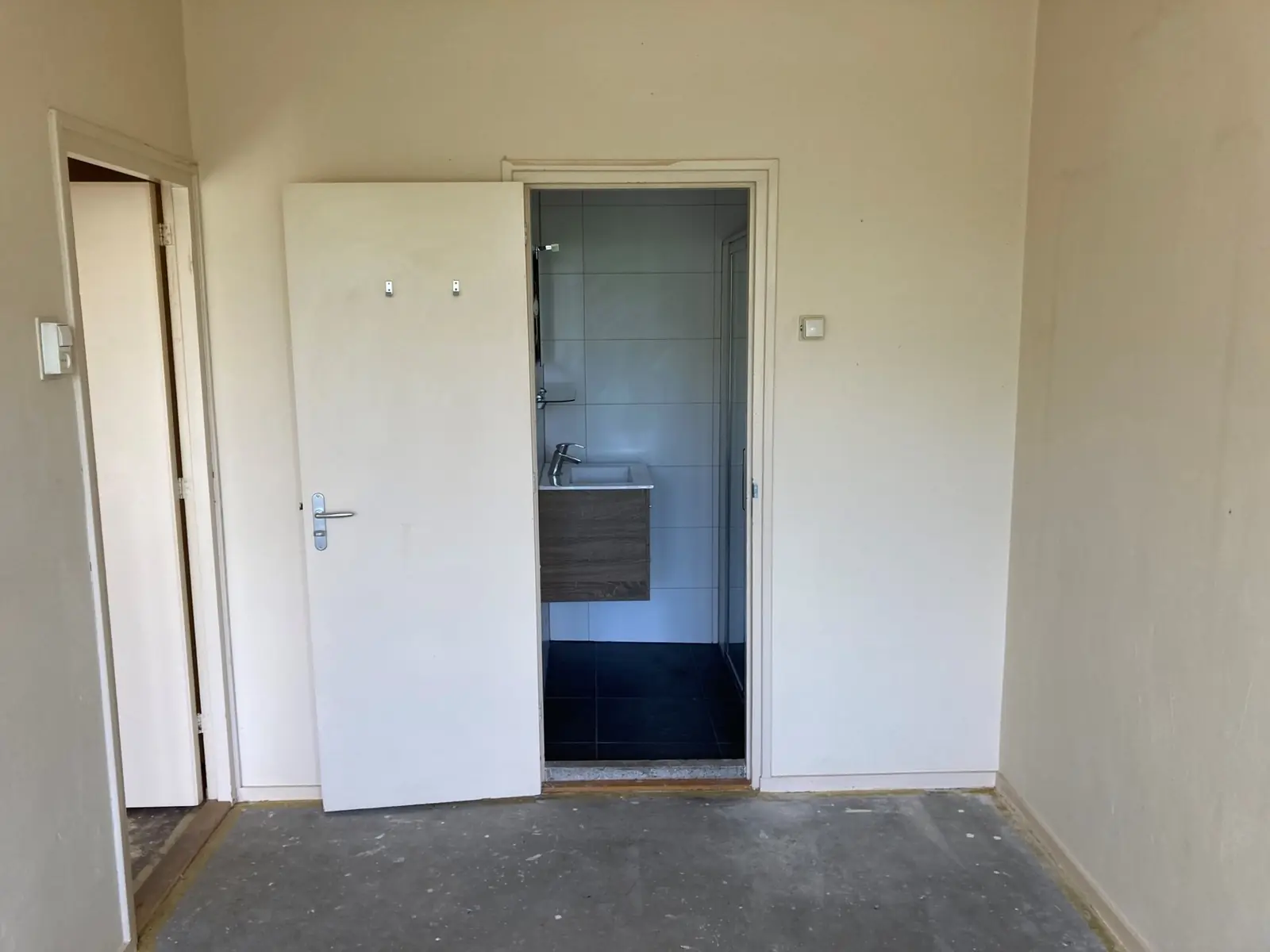 Image 11 of 11