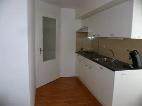 Apartamento amueblado de 2 habitaciones en J.C. Beetslaan, Hoofddorp - En alquiler