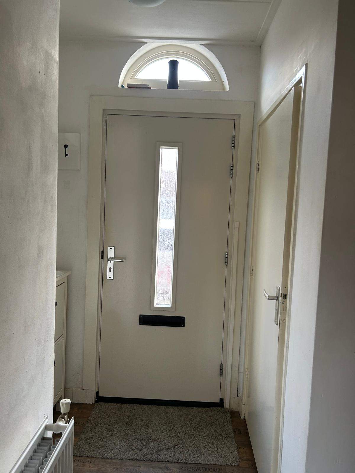Image 2 of 11