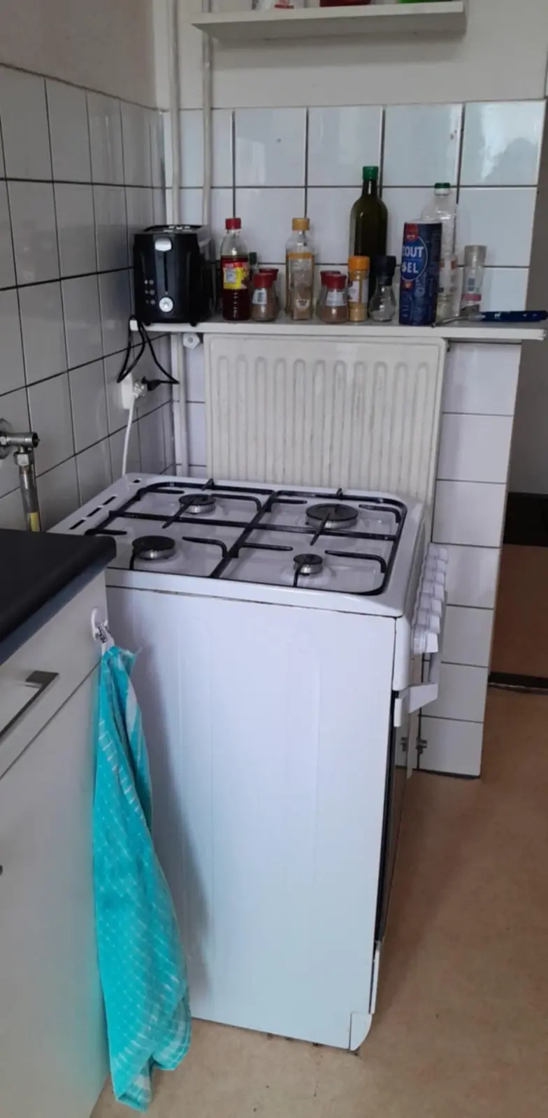 Image 4 of 10
