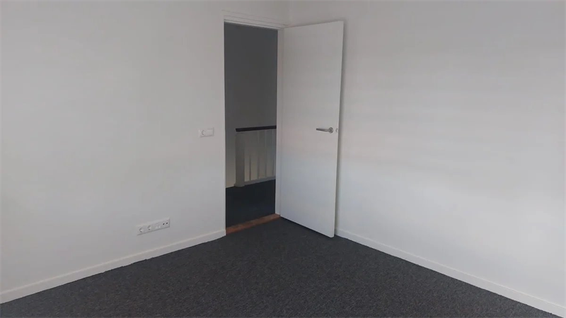 Image 2 of 9