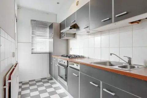 Semi-gemeubileerd appartement Brahmslaan, Leiden - Te huur