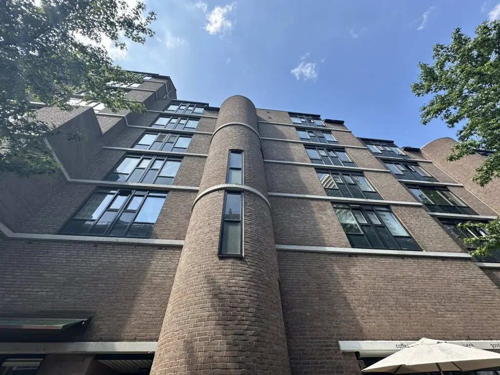 Afbeelding 1 van 28