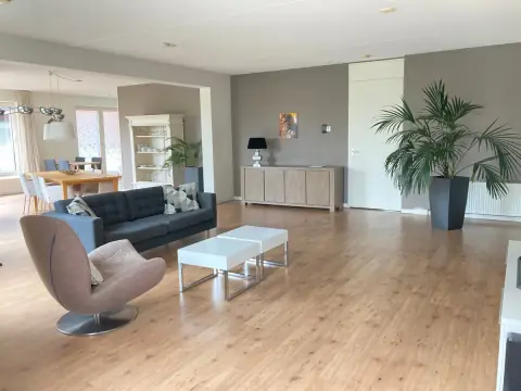 Gemeubileerd 4-kamerappartement Kalmoesplein, Eindhoven - Te Huur