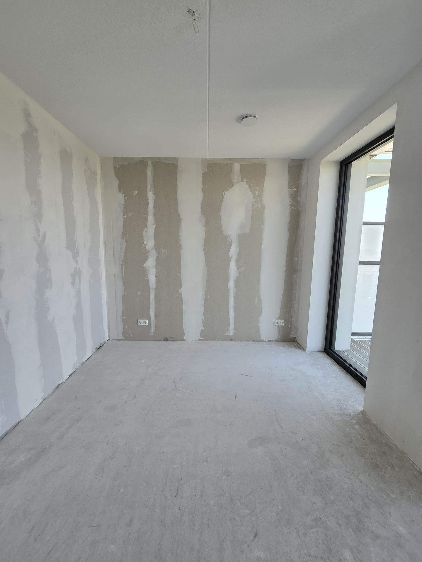 Image 14 of 20