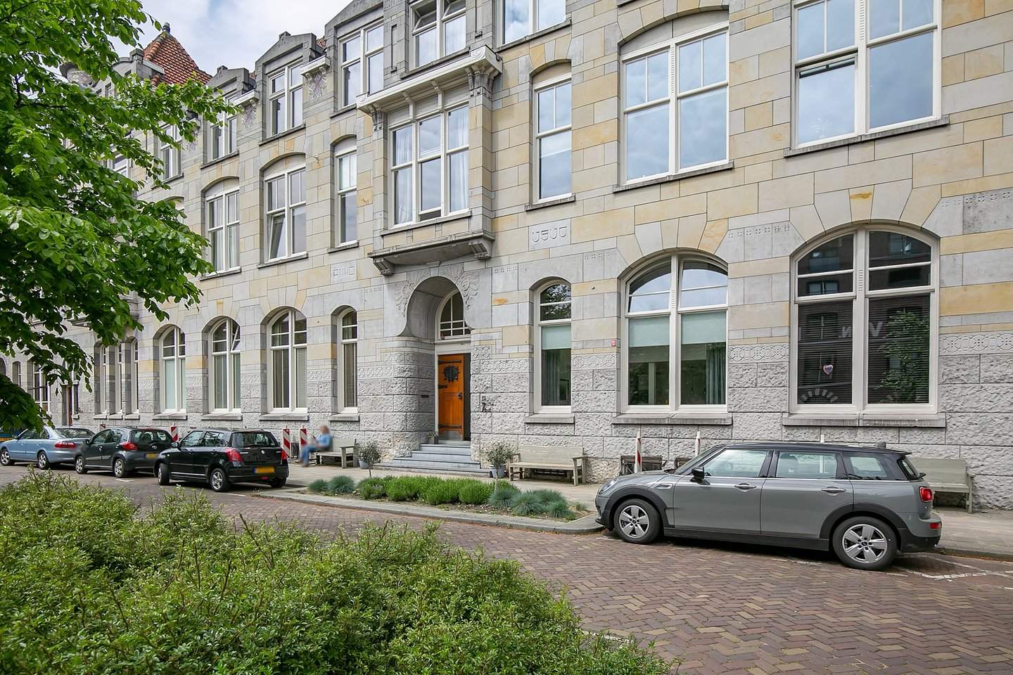 Afbeelding 1 van 12