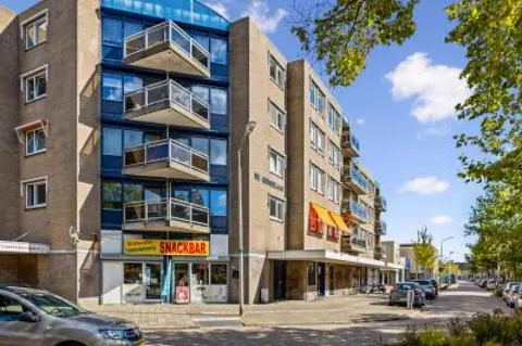 3-Room Apartment at Beatrixplein, Purmerend - For Rent