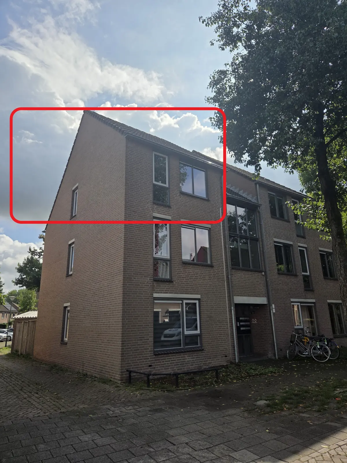 Bild 1 von 17