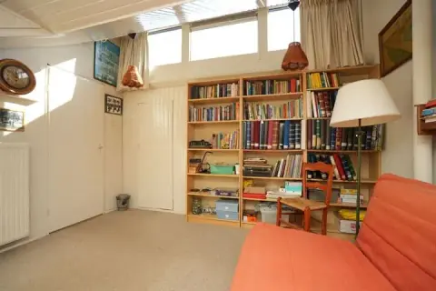 Ongemeubileerde kamer Tolhuis, Nijmegen - Te huur