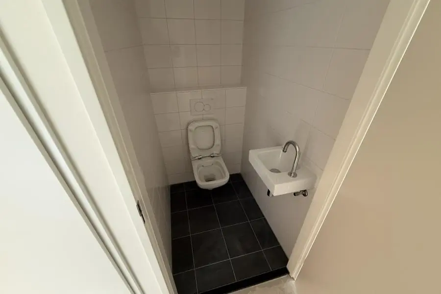 Image 16 of 20