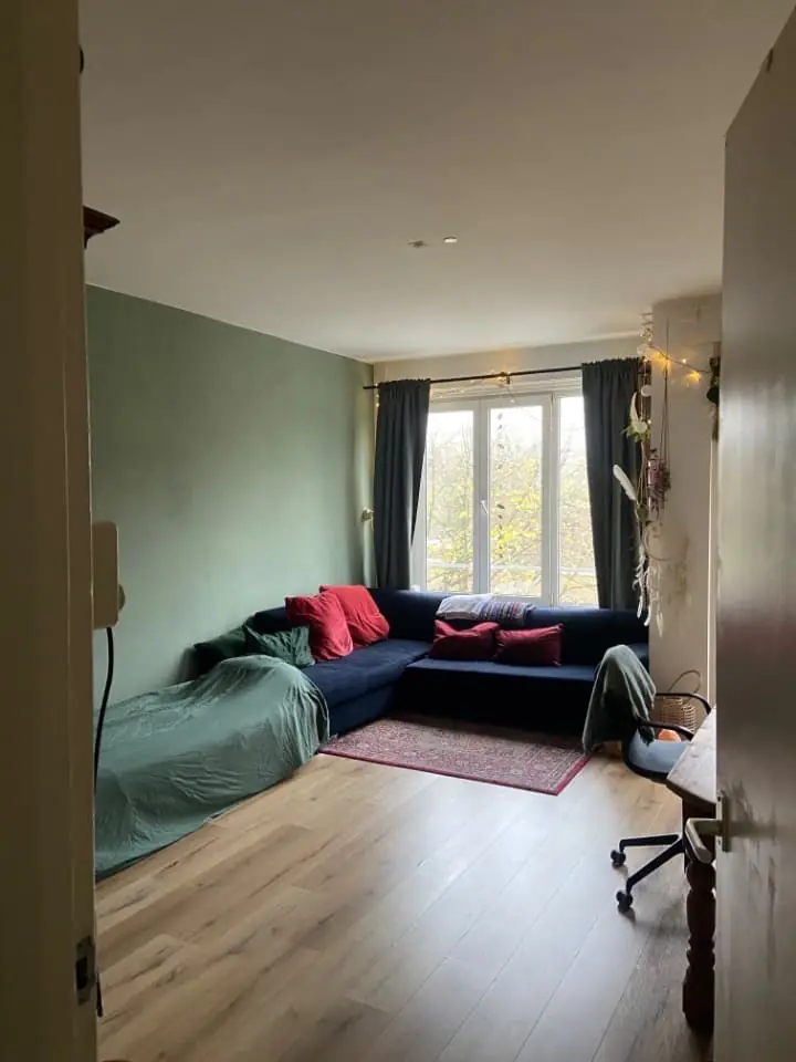 Image 1 of 5