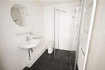 Image 7 of 8