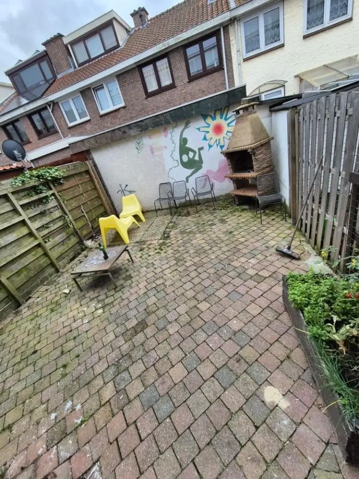 Image 8 of 10
