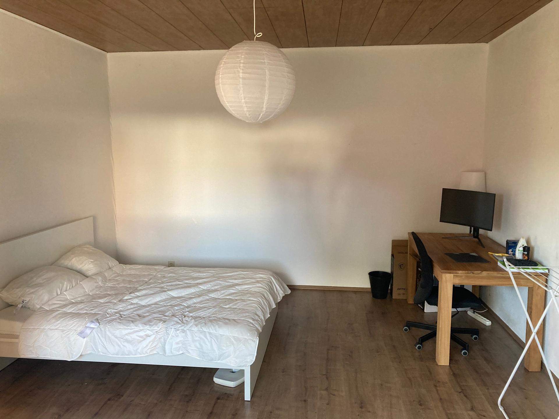 Bild 1 von 9