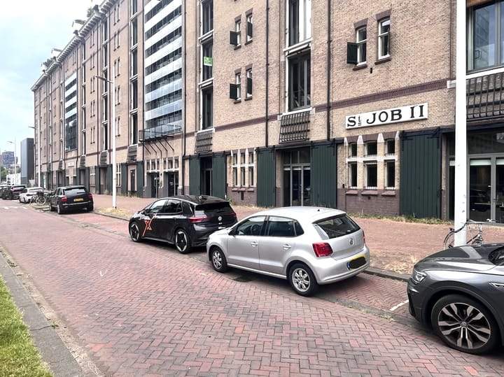 Image 2 of 18