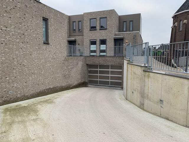 Bild 1 von 10