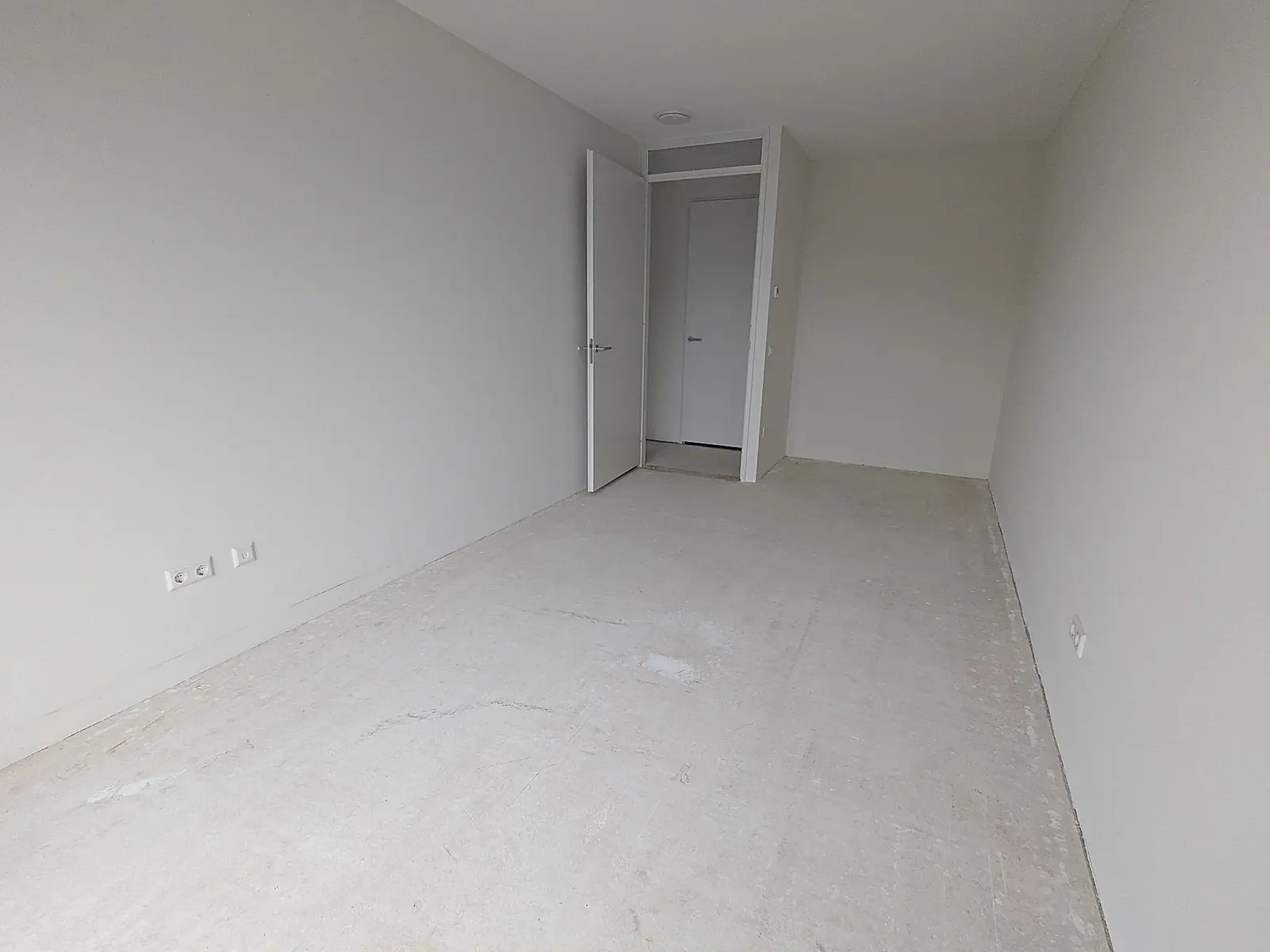Image 8 of 8