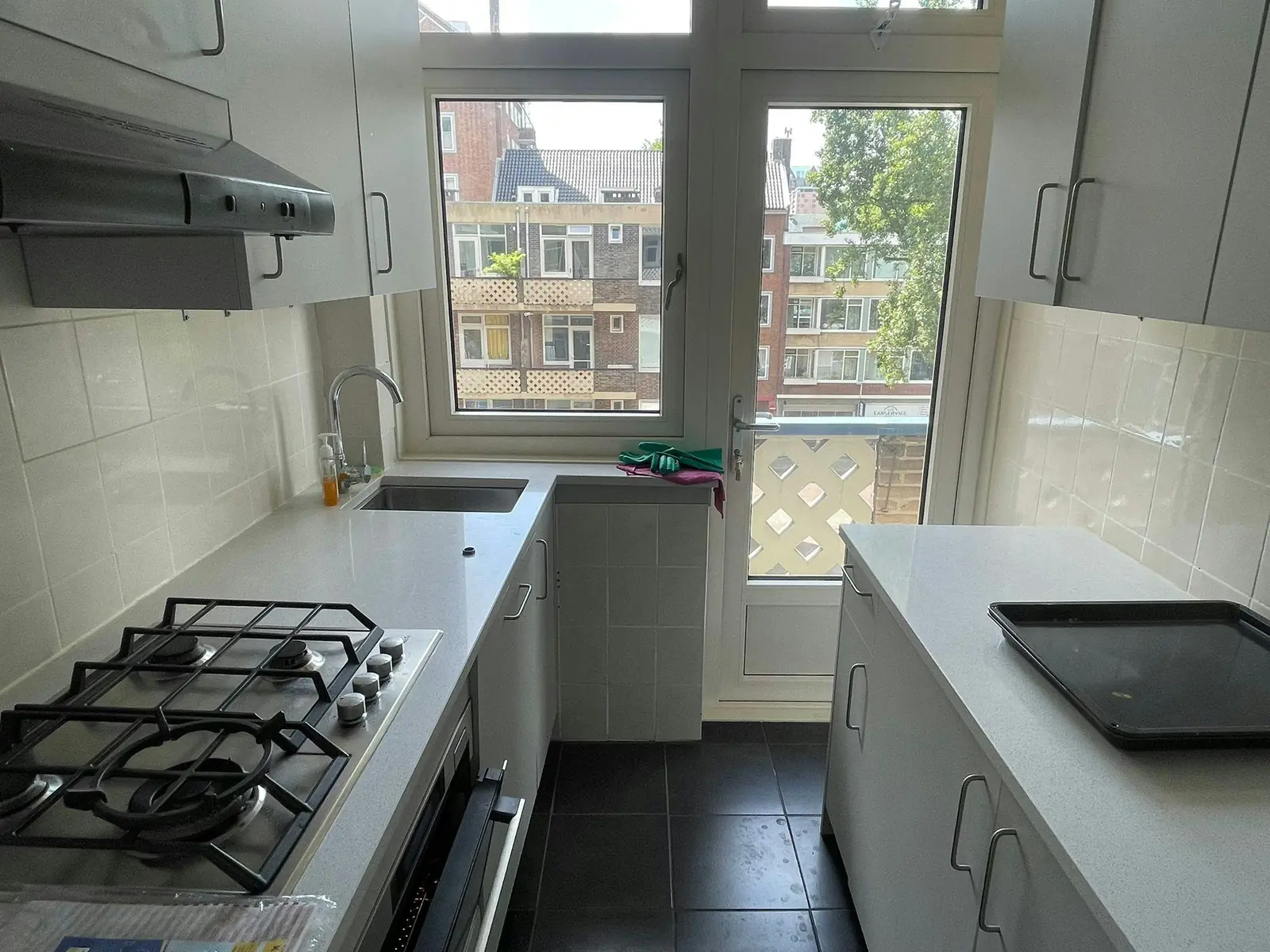 Image 10 of 29